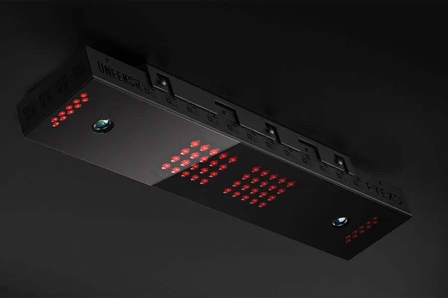 Uneekor EYE XO golf launch monitor